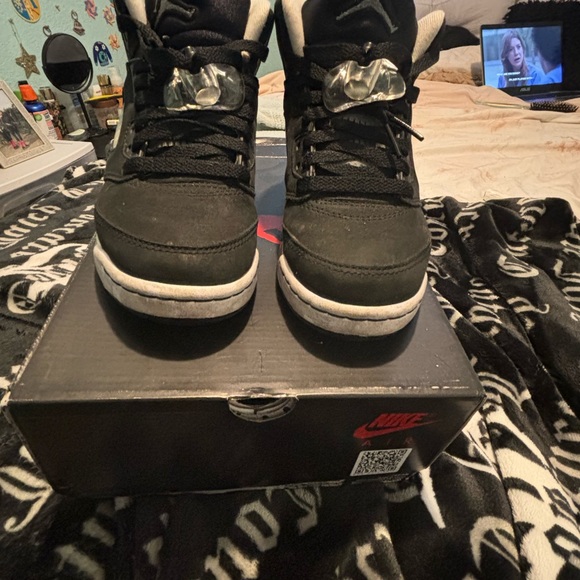 Air Jordan 5s Oreo - Picture 4 of 4